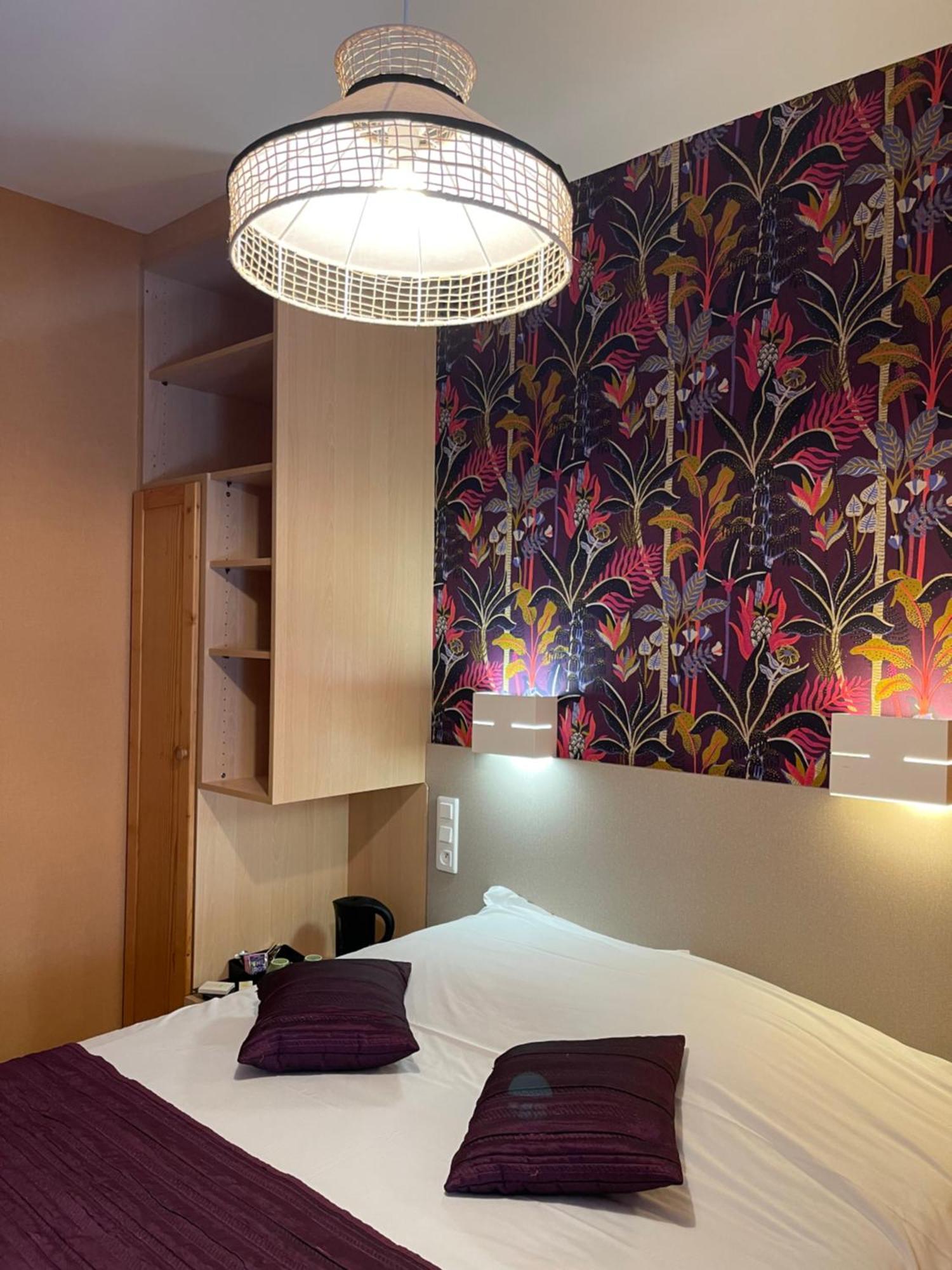 Logis Hotel Restaurant Cazes Arazat Laissac Ngoại thất bức ảnh