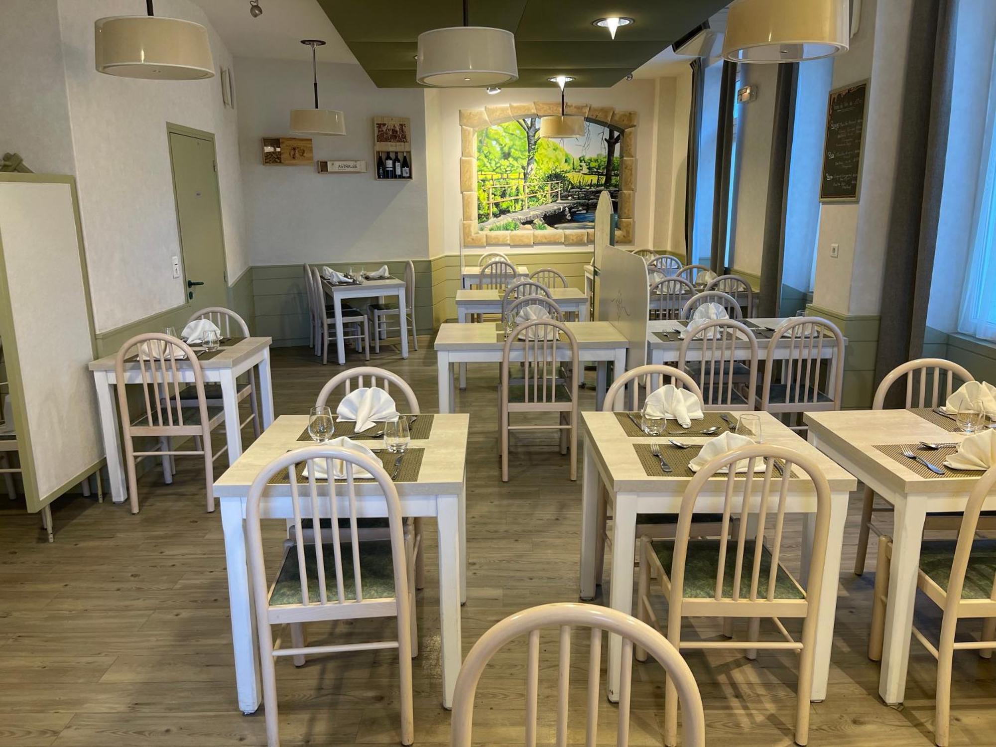 Logis Hotel Restaurant Cazes Arazat Laissac Ngoại thất bức ảnh
